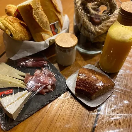 فندق مبيت وإفطار Au Fil De L'o 4*